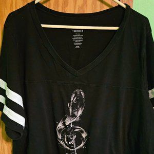 LOT OF 3 TORRID CLASIC FIT V-NECK T-SHIRTS - SIZE 3, SIZE 22/24